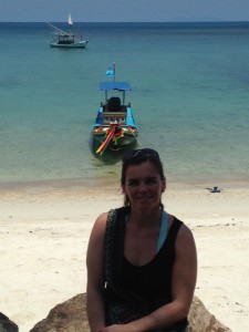 Emma and boats in Chaloklum 